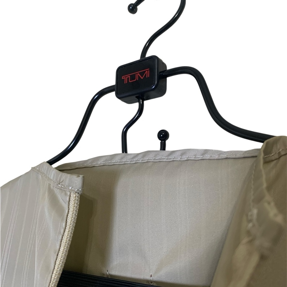 Tumi Tan Travel Garment Bag Trifold Design‎ - Picture 3 of 7